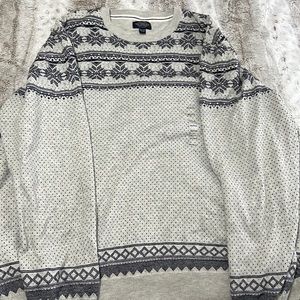 Men’s Retreat lightweight sweater- new